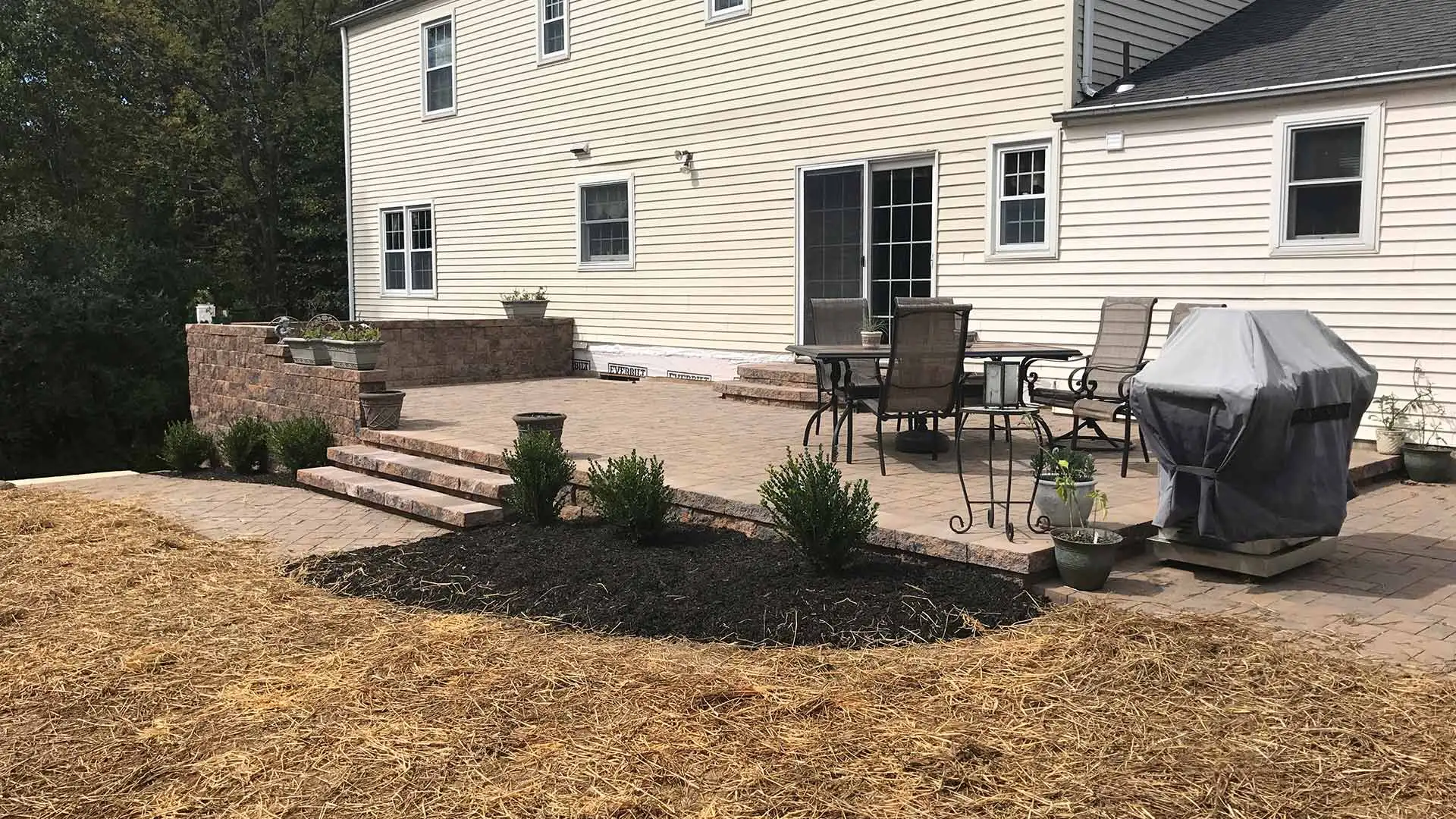 Landscaping and hardscapes done by Trevor's Landscaping in Hunterdon County, NJ.